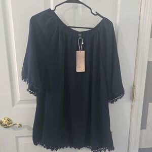 Chic Navy Blouse with Lace Trim